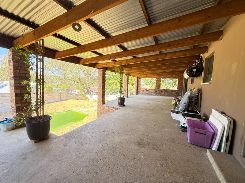 3 Bedroom Property for Sale in Die Wingerd Western Cape